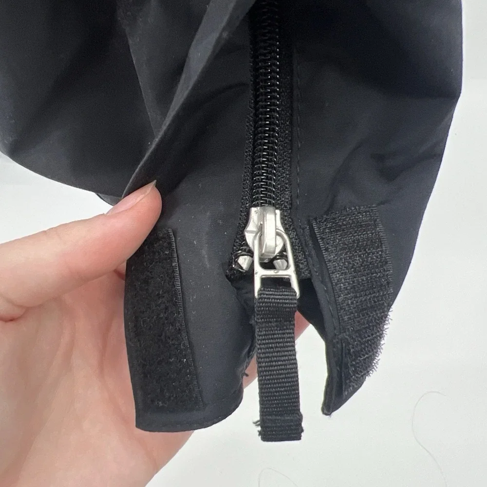 Obermeyer Ski Pants Insulated Men Large Black Vented Snowboarding Waterproof